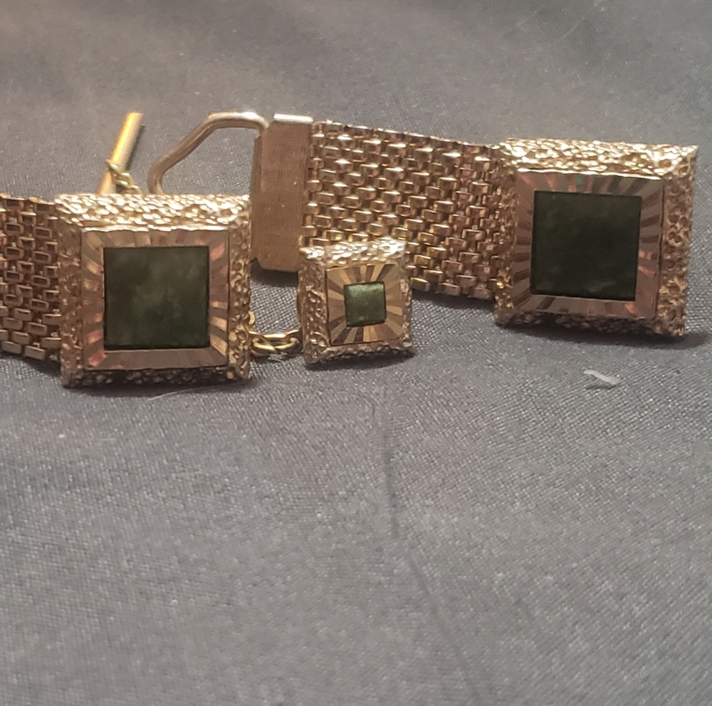 Vintage Swank Gold Tone Mesh Wrap Cufflinks & Tie Tack Set - Green Jade Style